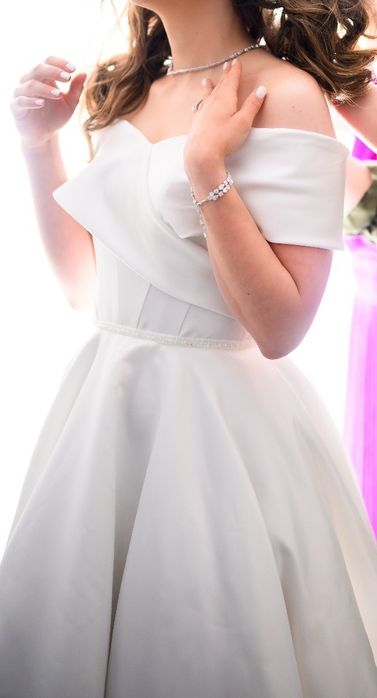 Rochie mireasa cu corset și trena 2 m