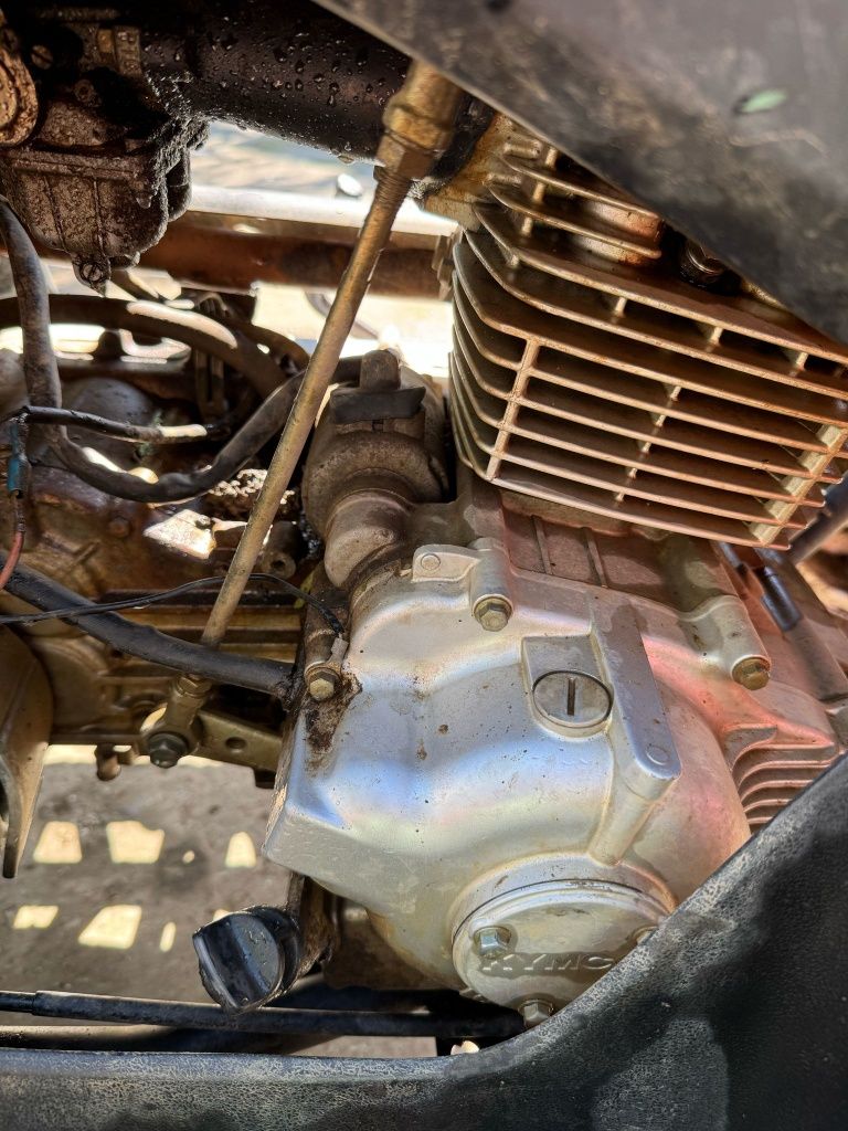 Vând urgent ATV Kymco