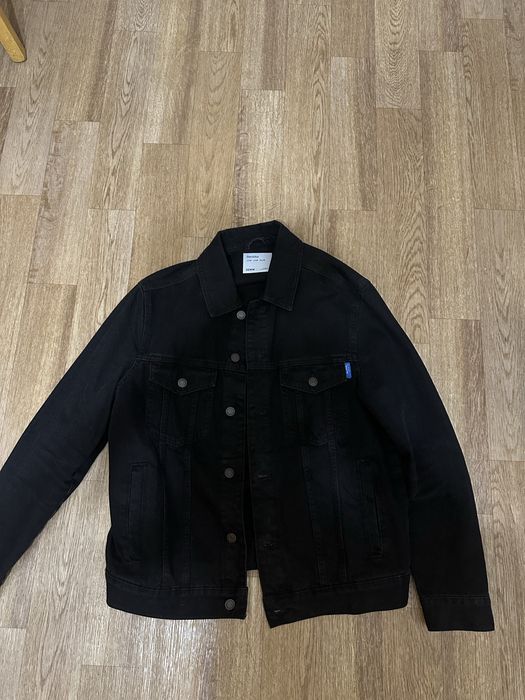 Джинсовая куртка Bershka