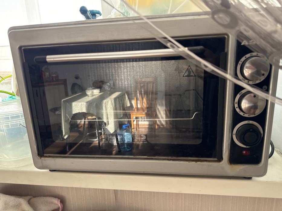 Продам духовку срочно!