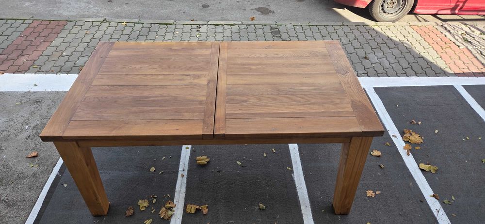 Масивна дъбовa  маса  за хранене с 8 столa