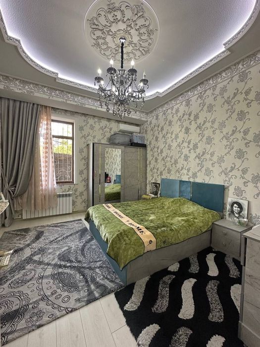 Продается 3х-комнатная квартира в новостройке на Паркентском 1й этаж