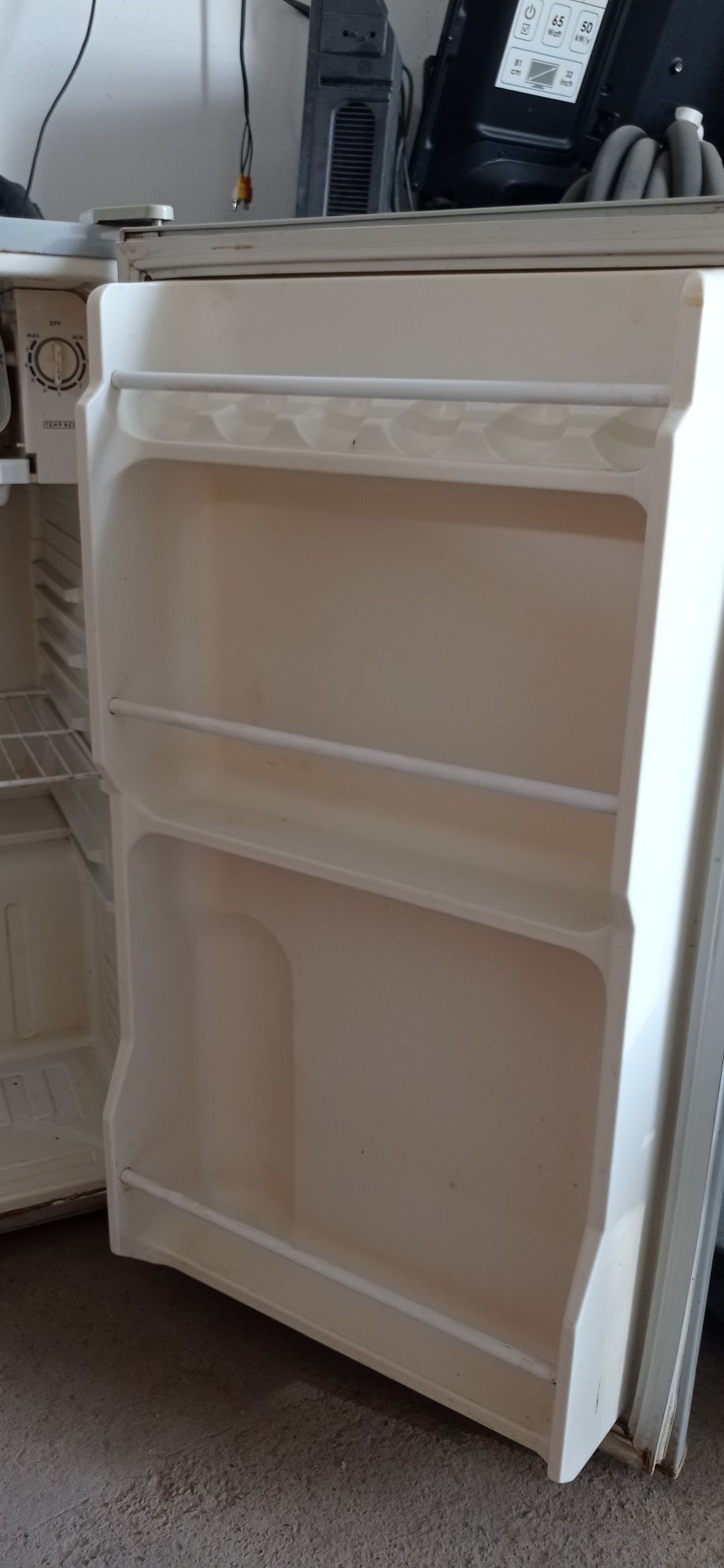 Холодильник  робочии
