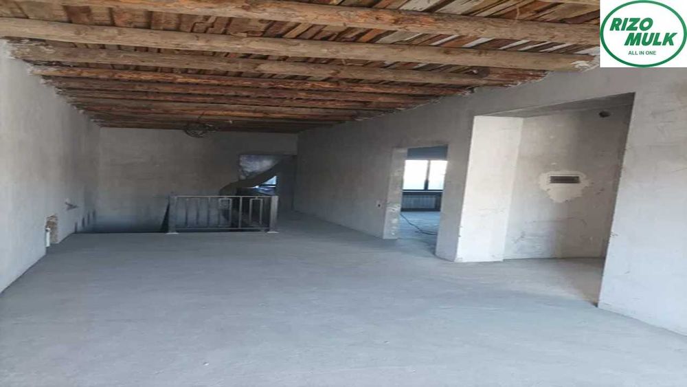 Назарбек Почта мавзесида шинамгина ховли сотилади. NR494/77