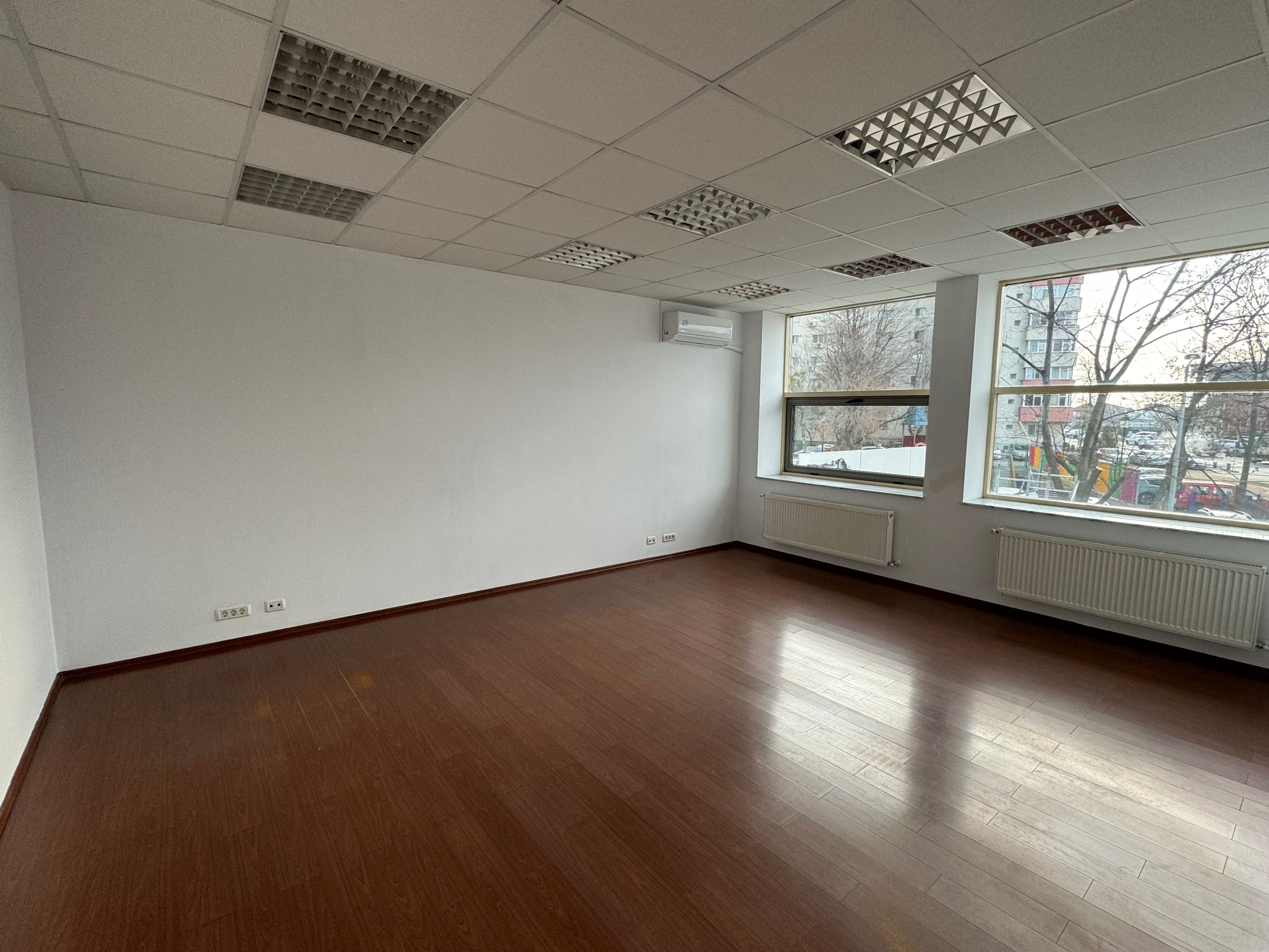 Spatiu pretabil birouri,cabinet medical,5 min metrou,soseaua Berceni