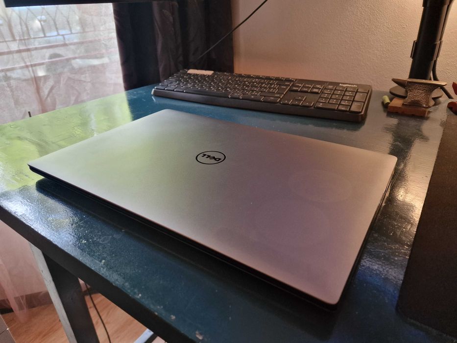 Dell XPS 15 9550 — i7 / 16 GB / 512 GB SSD / GTX 960M / FHD