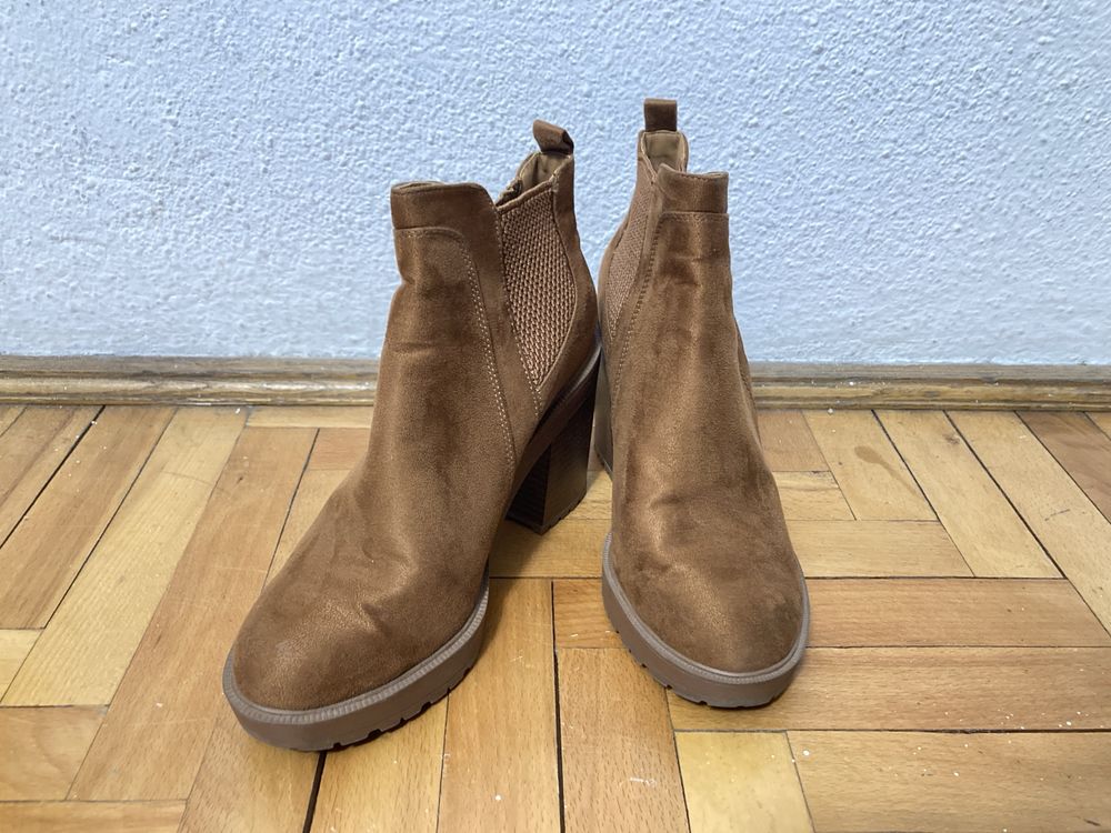 Botine Berskha Maro