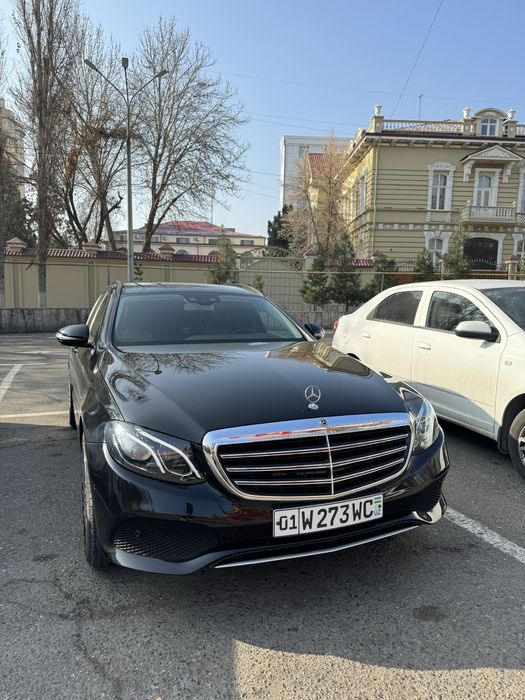 Mercedes w213 e200 в отличном состоянии