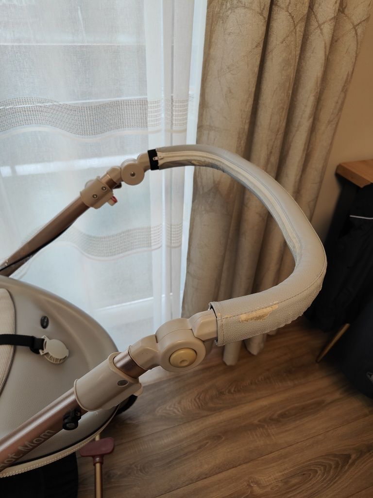 Vând cărucior 3 in 1