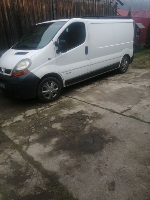 Vand renault trafic 1.9