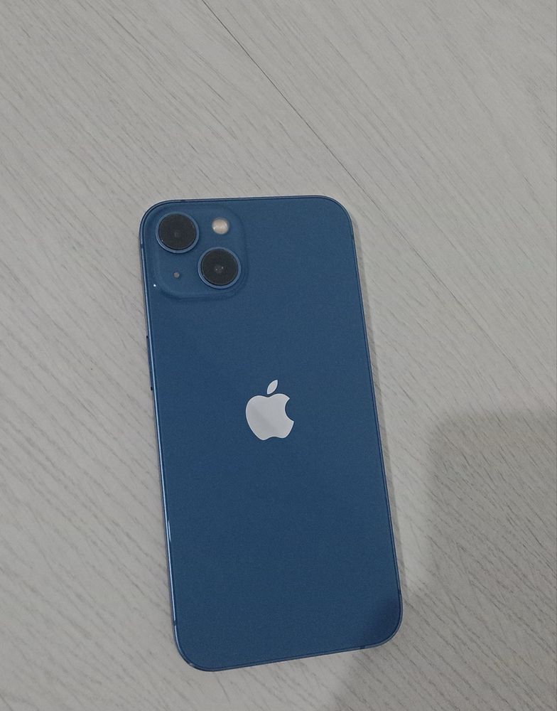 iPhone 13 идеальном сост