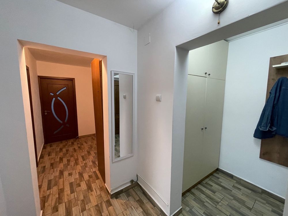 Vand apartament 3 camere.Nu sunt agentie imobiliara