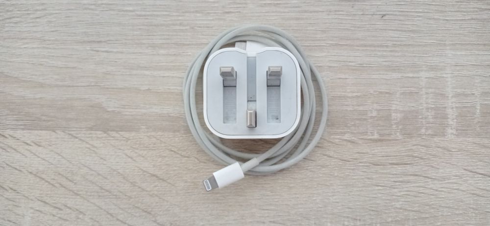 iPhone uchun zaryadka va kabel sotiladi original