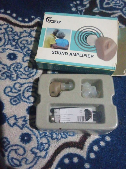 Слуховой аппарат новый