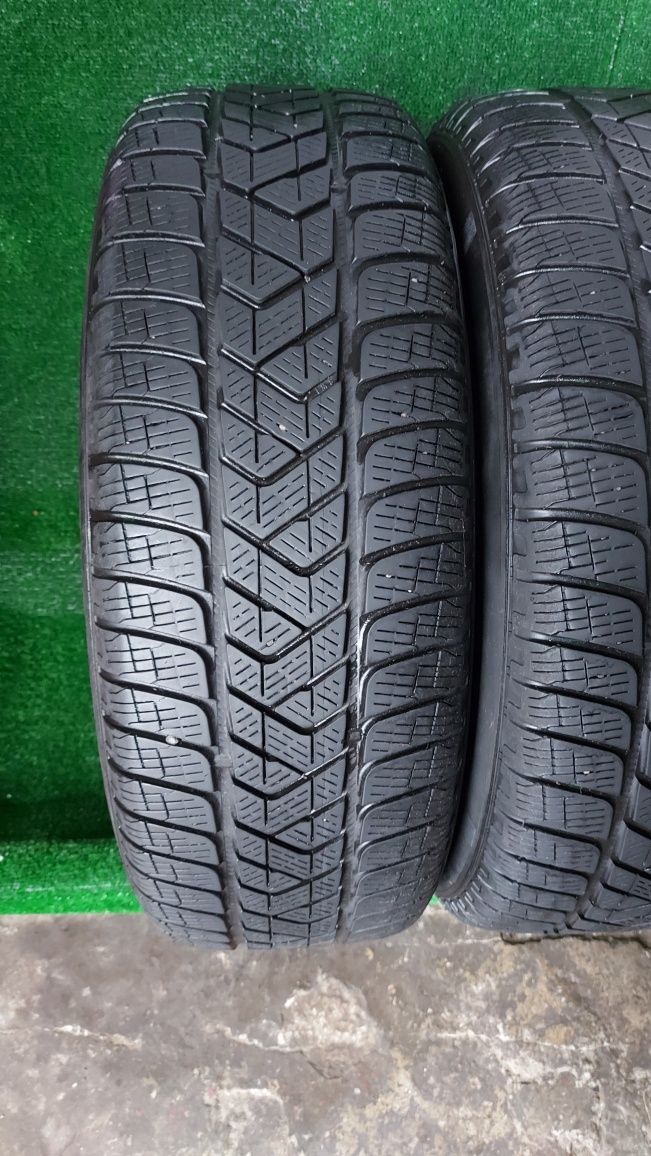 225 60 17 Pirelli DOT 2016 iarna