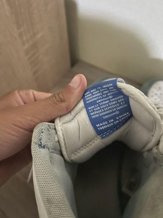 Jordan 1 Hyper Royal