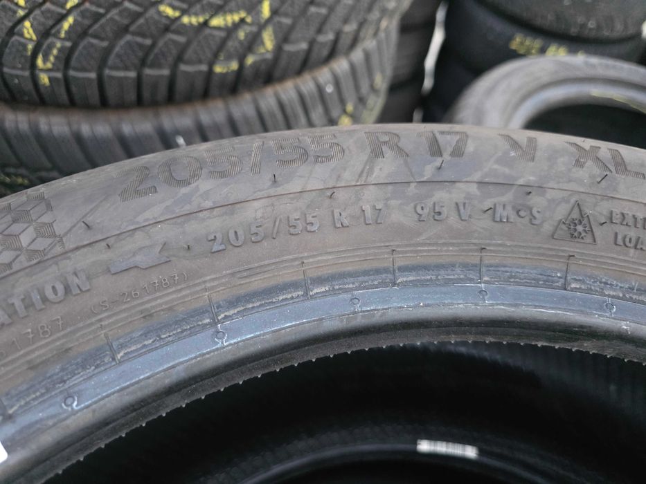 2бр Зимни гуми 205 55 17 - Continental - DOT 2024