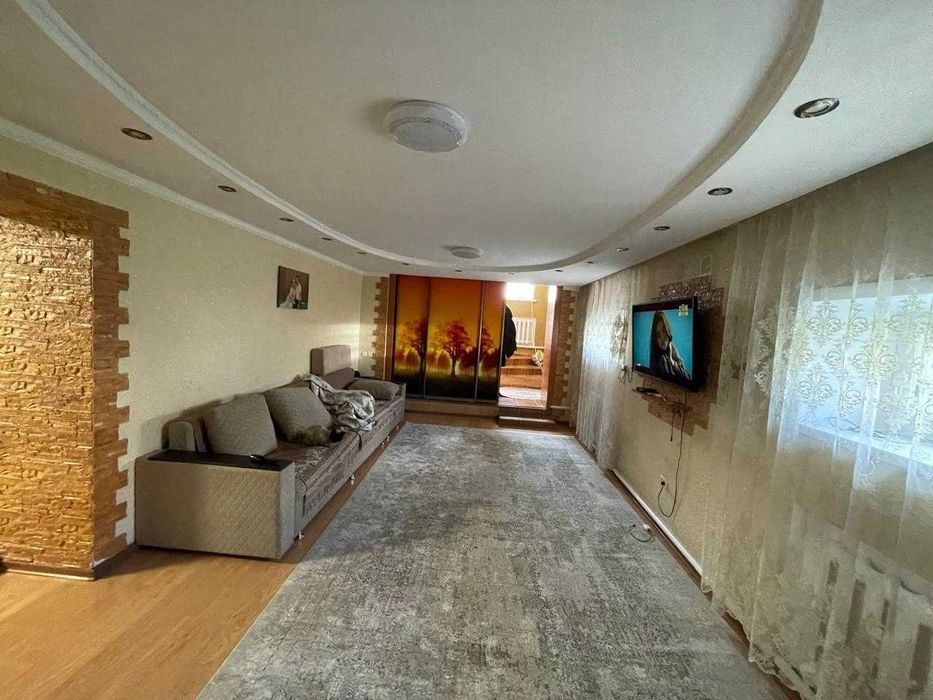 Продам дом  с центральными коммуникациями