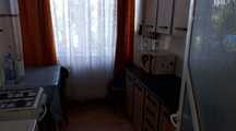 Închiriez apartament cu 2 camere pe termen lung