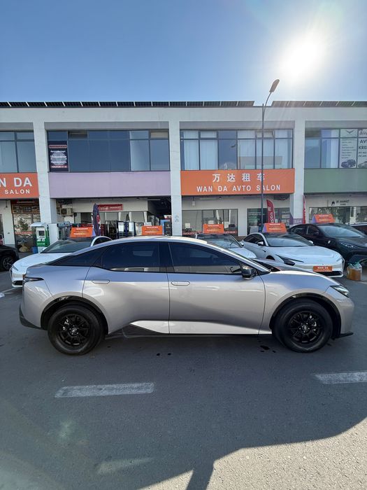 Toyota BZ3 электро