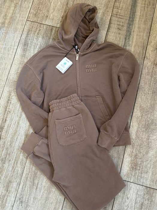 Дамски комплект нов