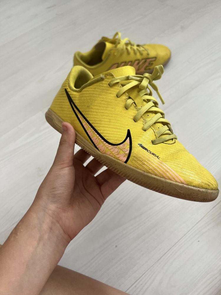 Nike mercurial vapor 15 fustal