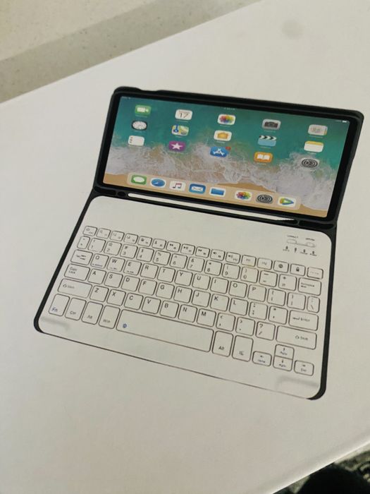 tastatura bluetooth+husa