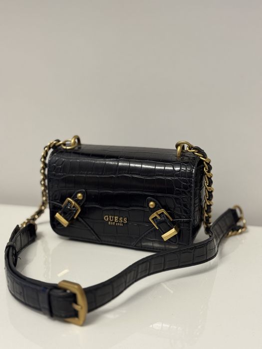Дамска чанта Guess