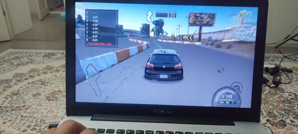 core i5 , Nvidia 820 , SSD