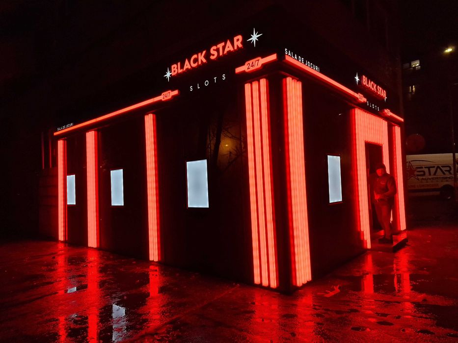 Reclame luminoase litere volumetrice casete luminoase firme