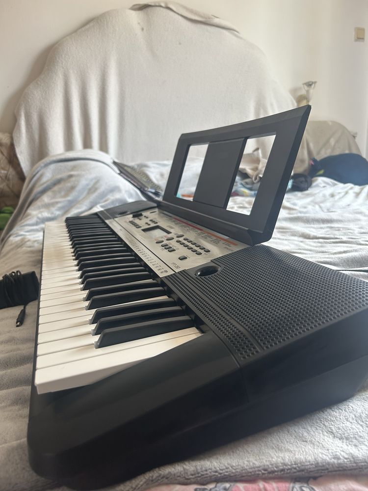 Синтезатор Yamaha YPT-260