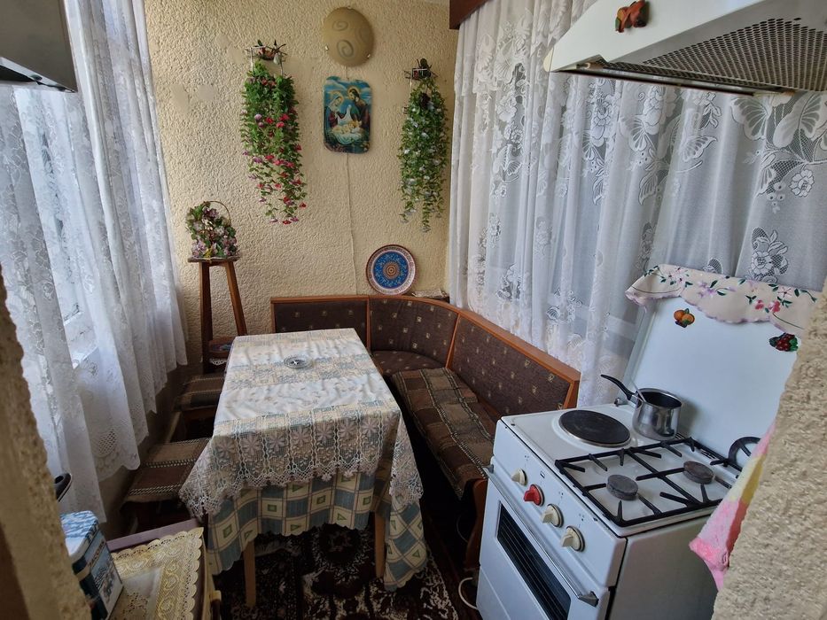 Apartament (2 camere) de vanzare!