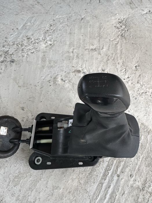 Timonerie peugeot 208 fab 2016 benzina 1.2