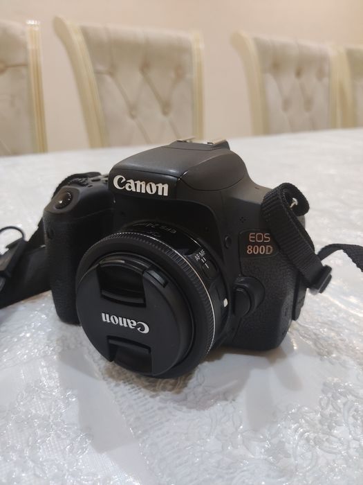 Фотоаппарат Canon 800d