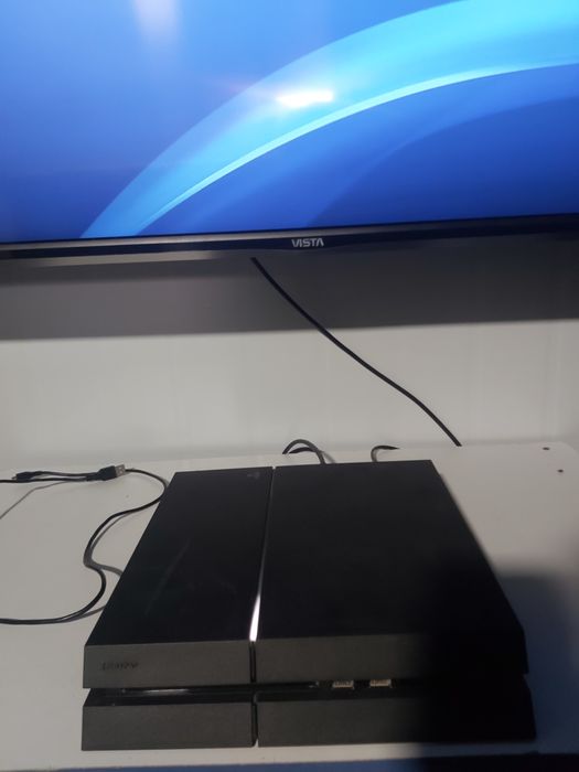 Продаётся ps4 fat 500