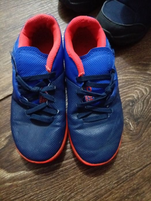 Ботуши, маратонки и сандали за момче