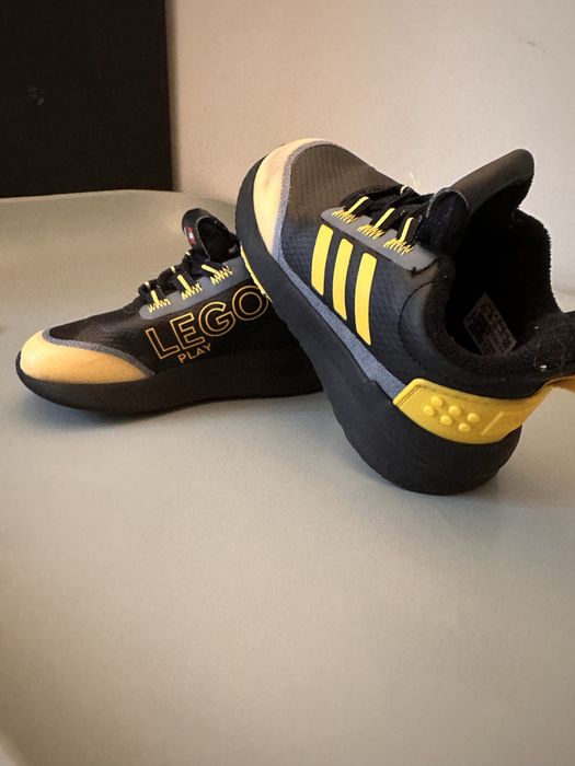 Adidas маратонки колаборация с LEGO, номер 24