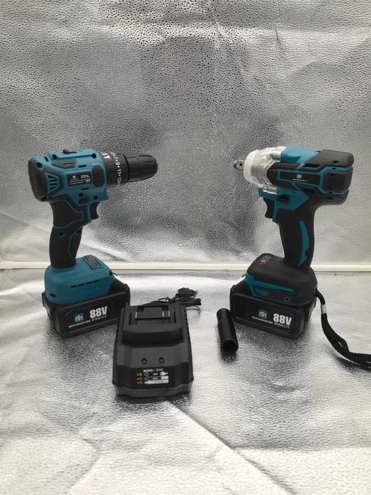 Set scule Supamaster, 88V, cu acumulatori si accesorii – 549 lei