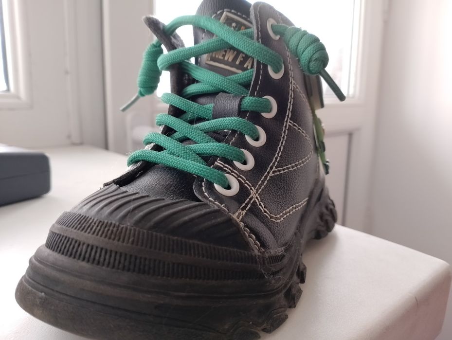 Продам ботиночки осень-весна