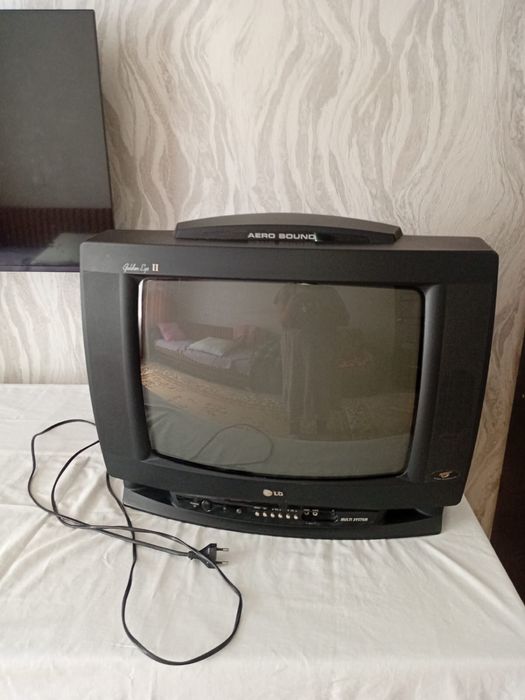 Продам цветной телевизор