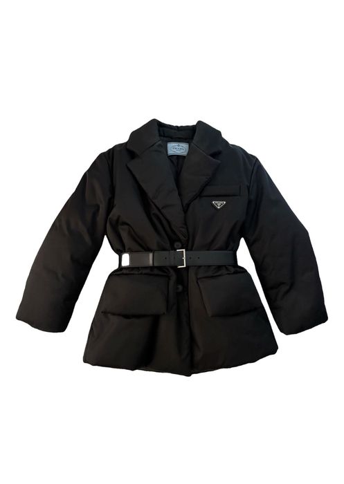Geaca prada marimea  40 It