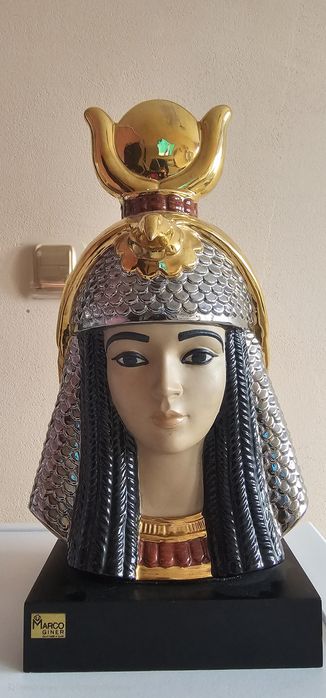 Изида статуетка Marco Giner