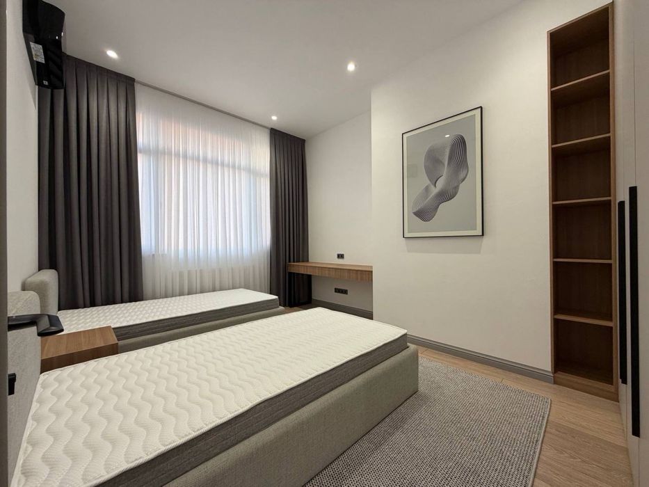 Ц-4 Жк "Кипарис" 3/9/9 100кв.м евро ремонт с мебелью и техникой срочно