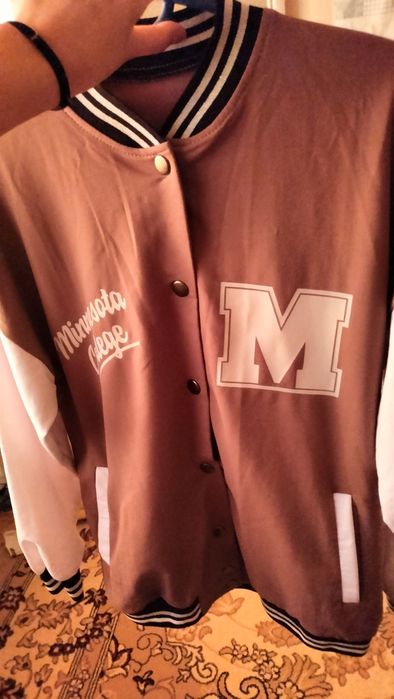 бомбер,куртка,ветровка