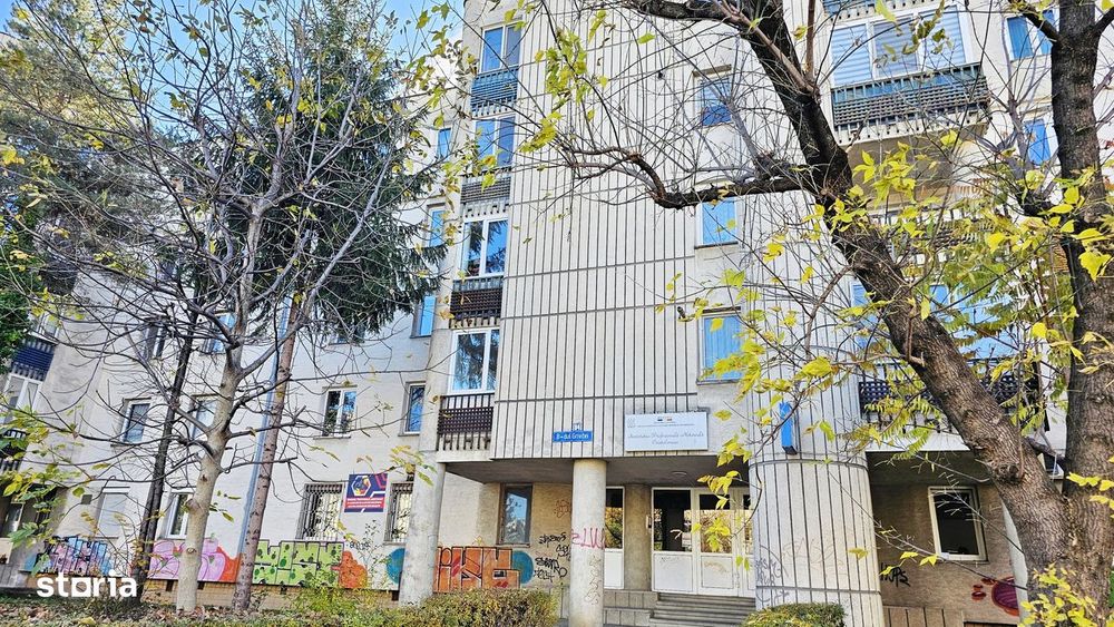 Apartament Centrul Civic, decomandat, 4 camere 86mp, liber la vanzare