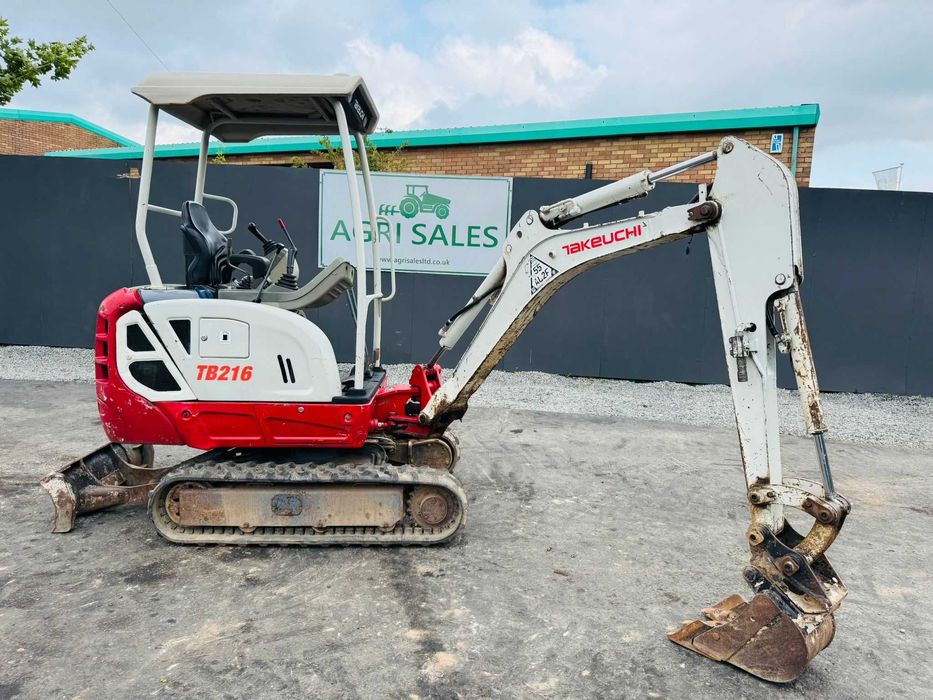 Miniexcavator Takeuchi TB216