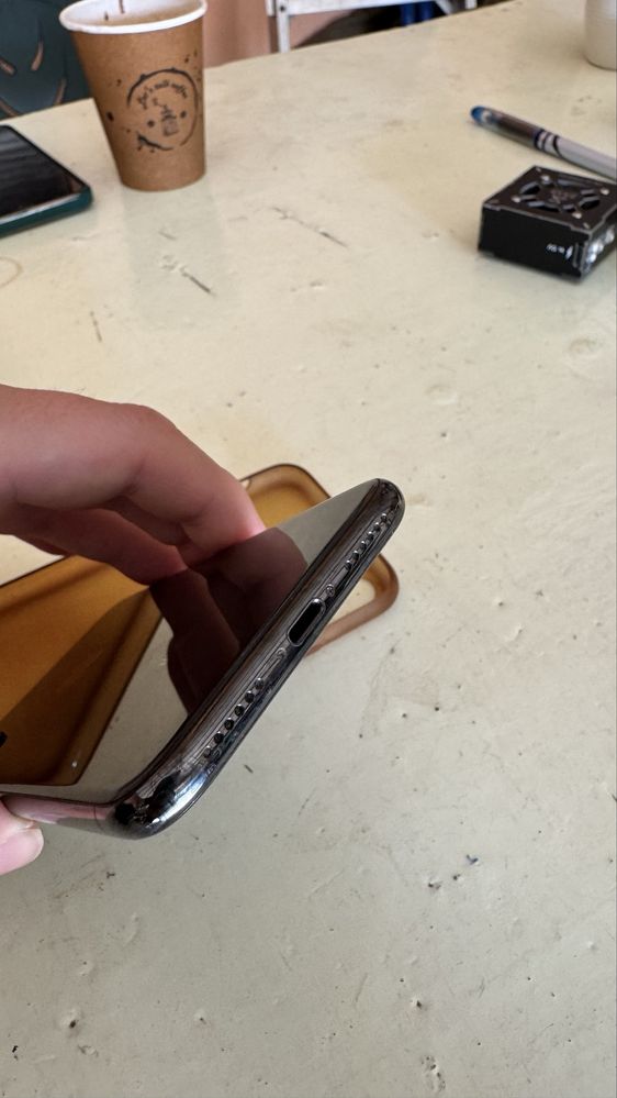 iPhone X 64GB, 80% Battery, Като Нов