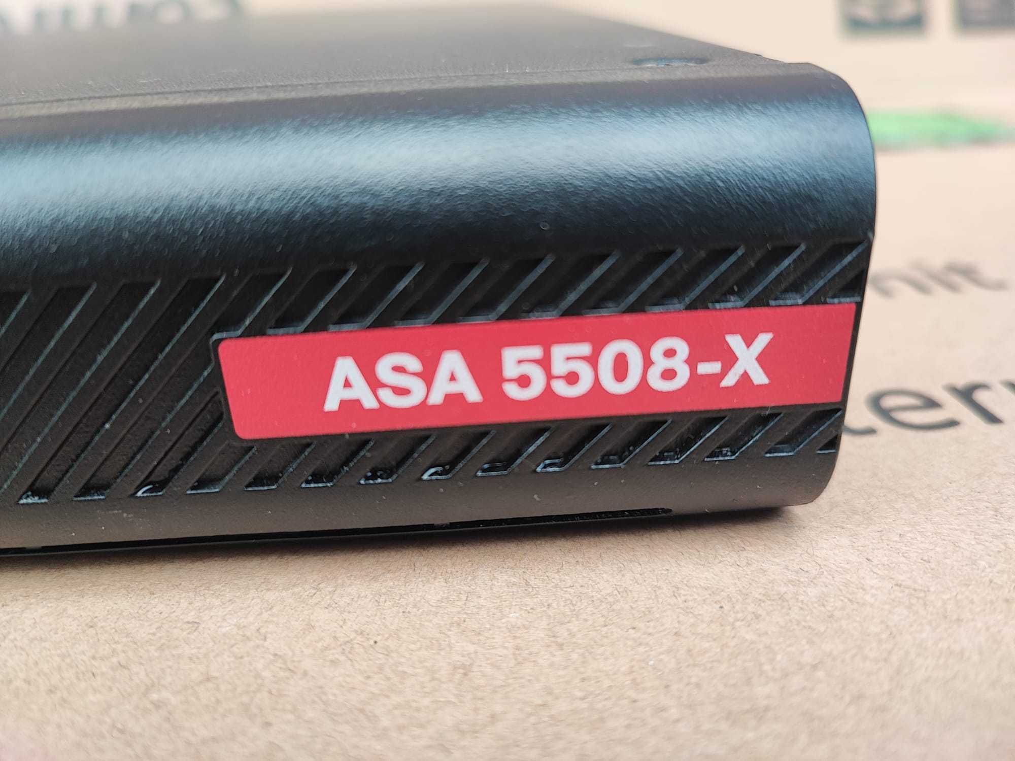 Firewall Cisco ASA 5508-X, cu Firepower Threat Defense  + SSD 128 Gb
