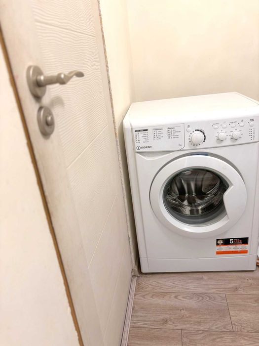 Продава 2-стаен апартамент в кв. Дружба 1