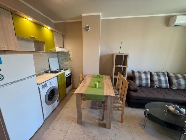 Дава се под наем Двустаен апартамент в София, Белите брези - 65 кв.м за 663 € - Снимка #2